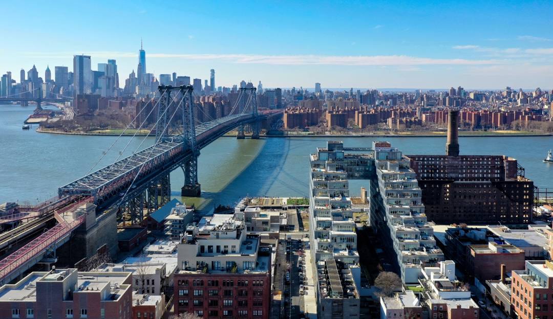 Brooklyn Bridge view - sushi catering service area in Brooklyn NY